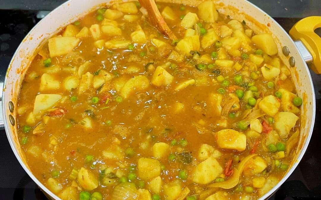 Potatoes with Peas Curry